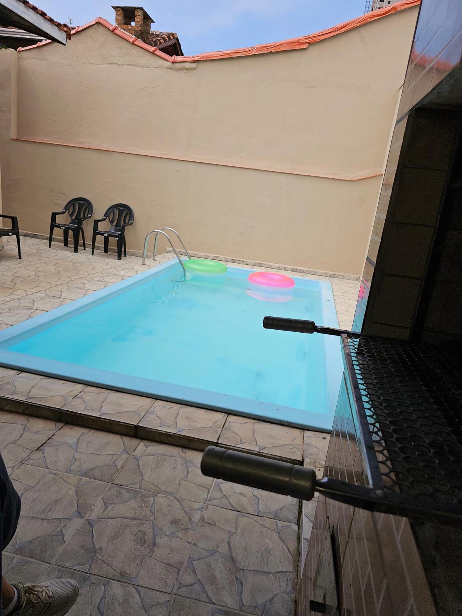 Casa Maravilhosa E Ampla Pe Na Areia Com Piscina, Area Gourmet Com Churrasqueira Em Deck Coberto Frente A Piscina, 4 Quartos Confortaveis E Espacosos, Sendo 2 Suites, Cozinha Americana E Sala De Jantar, Ampla Garagem Para 6 Carros - Mercado Na Rua Da Прая-Гранди Экстерьер фото